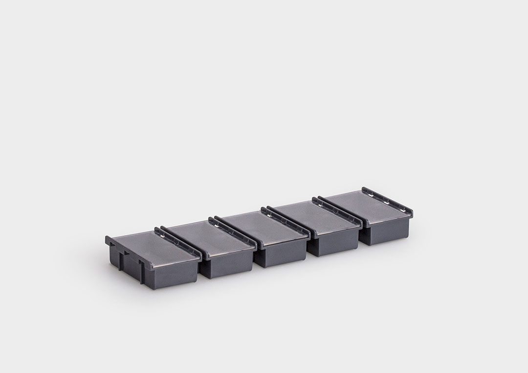 InsertSplitBox InsertSplitBox: a multiple packaging system with individual detachable units.